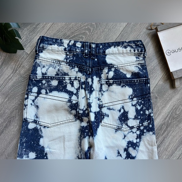 COLLUSION x005 Straight Leg Bleach Splatter Ultra High Waisted Jeans. Size 25 - Picture 4 of 10